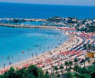 Conde Nast Traveller: Η Κύπρος ανάμεσα στα κορυφαία νησιά της Ευρώπης για το 2025