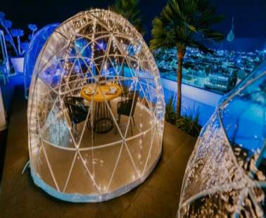 Δείπνο σε ένα igloo με πανοραμική θέα, στην Κύπρο
