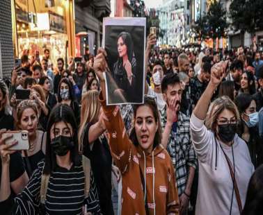 Το Ιράν «φλέγεται»: 11 νεκροί, μαζικές διαδηλώσεις