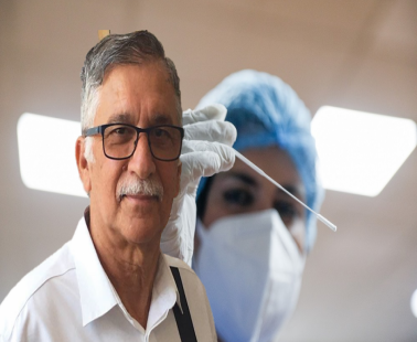 Δρ Καραγιάννης: "Η παραλλαγή Όμικρον είναι η φυσική ανοσία της αγέλης"
