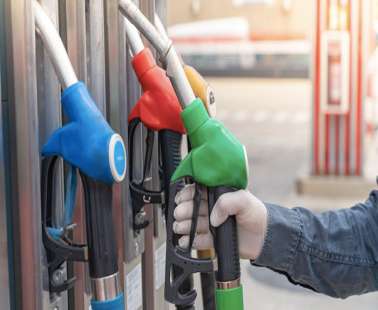 ΑΚΕΛ: Πρόταση νόμου για τερματισμό της διπλής φορολογίας στα καύσιμα