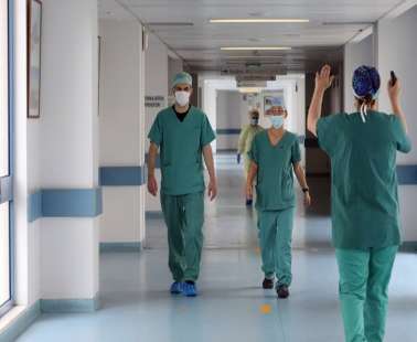 2 θάνατοι και 324 νέα κρούσματα