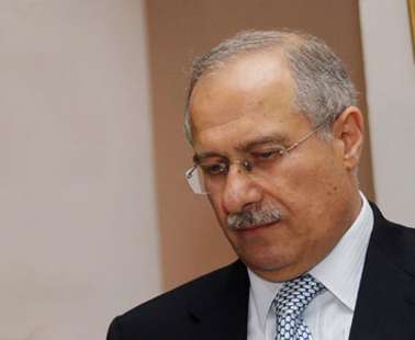 Θέλουν να μας κάνουν σκλάβους – Αυξάνουν τις ώρες εργασίας με πρόσχημα την αύξηση του κατώτατου μισθού