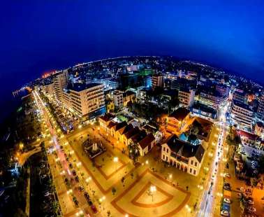 Βραδινό shopping, μουσική, δωρεάν μπίρα & ζεστό κρασί!