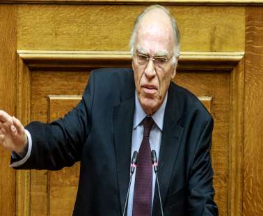 Νοσηλεύεται διασωληνωμένος στην Εντατική με κορωνοϊό ο Βασίλης Λεβέντης