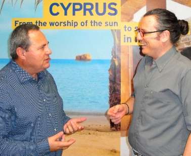 Επαναφορά του «φόρου ΚΟΤ» και εισιτήριο στον Ακάμα προτείνει ο Άγγελος Λοΐζου
