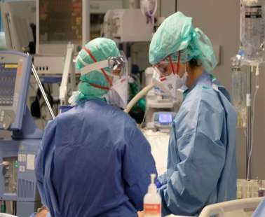 Έσβησε 37χρονη στη ΜΕΘ από πνευμονική εμβολή λόγω Covid