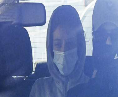 Η μάνα εξέδιδε πρώτα το παιδί και μετά ο 53χρονος: Έβγαζε χρήματα σε βάρος του παιδιού, εκπορνεύοντάς το