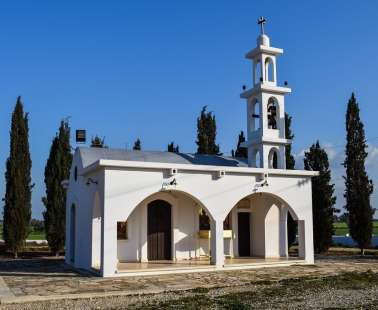 Μνημειακός Ναός στο Χωριό Αυγόρου