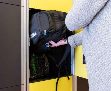 Why Smart Travellers Choose Stow Your Bags