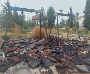 Άγνωστοι ξήλωσαν δημοτικό πάρκο στον Στρόβολο (ΦΩΤΟΣ)