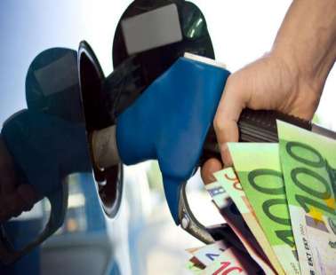 Καύσιμα - Αυξήθηκαν 33% οι τιμές από τον Ιανουάριο