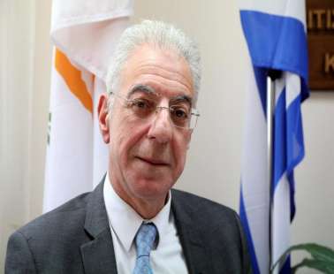 Με μάσκα οι τελειόφοιτοι λυκείου