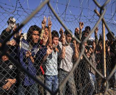 Μετανάστες έβαλαν φωτιά σε αντίσκηνα στο Κέντρο «Λίμνες»