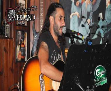 Raphael Zenonos Live Acoustic!