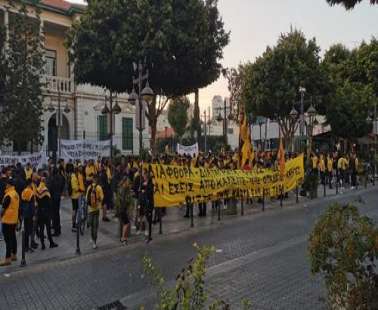 Στους δρόμους οι Αελίστες για το κλείσιμο του οικήματος τους