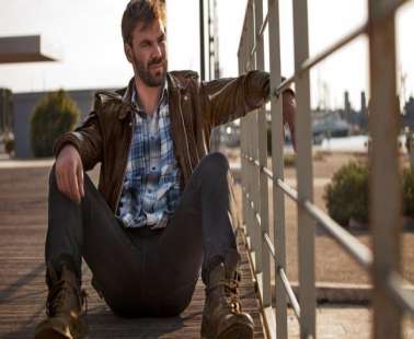 Ο Γιώργος Σαμπάνης κάνει στάση στη Λευκωσία για να μας χαρίσει μία ανεπανάληπτη μουσική βραδιά..