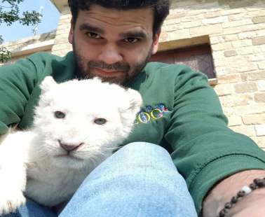 Σίμπα… το λευκό λιονταράκι στο Pafos Zoo