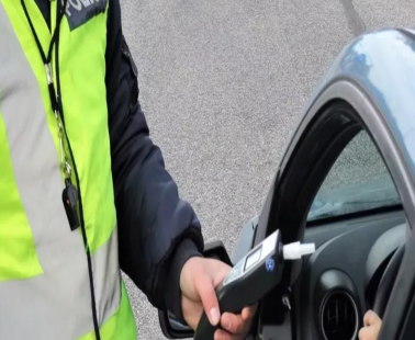 Ποιο είναι το όριο αλκοόλης κατά την οδήγηση