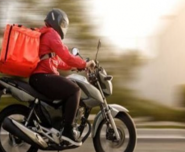Λάρνακα: Τον περικύκλωσαν 10 άτομα και του πρόταξαν μαχαίρι