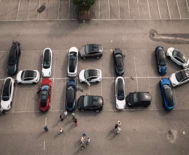 Σε απεργία πείνας οι ιδιοκτήτες Tesla -Για ποιον λόγο προχωρούν σε ακραίες διαμαρτυρίες