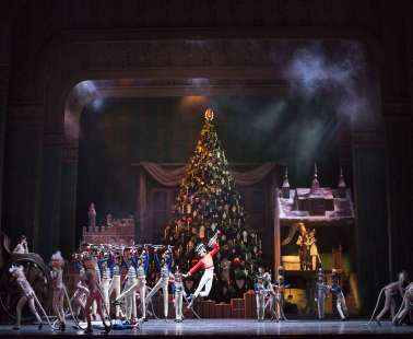 "THE NUTCRACKER ": Peter Wright’s production for The Royal Ballet, Broadcast from the Royal Opera House!