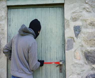 Λεμεσός: Κουκουλοφόρος μπήκε μεσάνυχτα στο σπίτι 54χρονης