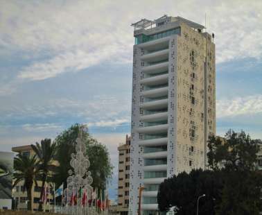 Πωλείται διαμέρισμα στο πύργο Jean Nouvel