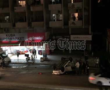 Αναποδογυρισμένο αυτοκίνητο μετά από τροχαίο στην παραλιακή Λεμεσό