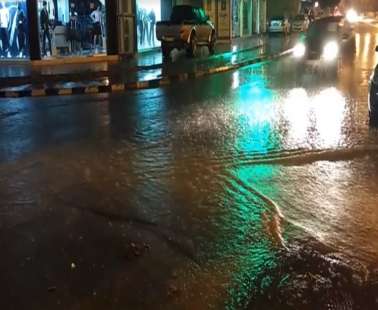 Βροχές ίσως και καταιγίδα κυρίως στα παράλια