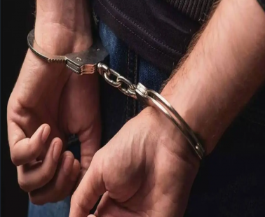 Προσπάθησε να περάσει ροζ κοκαΐνη από την Ολλανδία μέσω δέματος