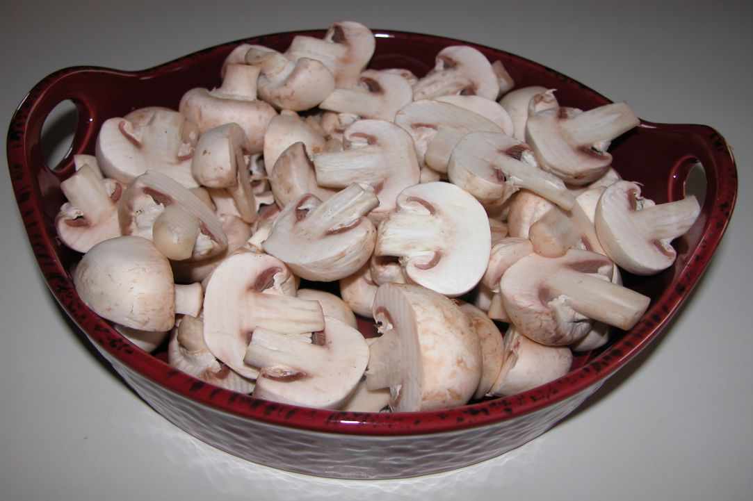 Mushrooms cooked in wine and coriander gallery image 2