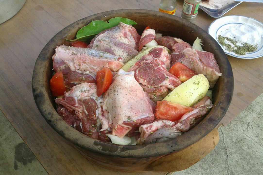 “PSITO” – Roasted meat & potatoes in clay pot gallery image 4
