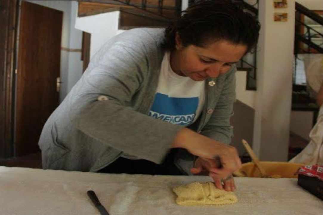 "Flaouna" - Easter bread