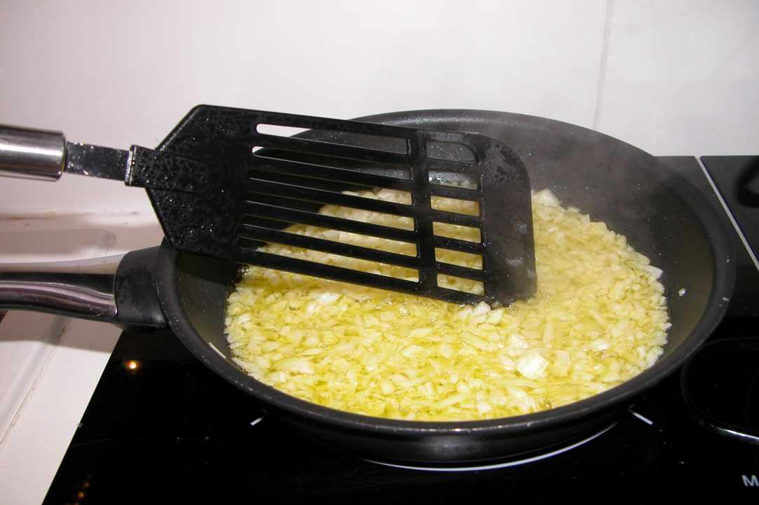 Fakes Moutzientra-(Lentils with rice) Recipe