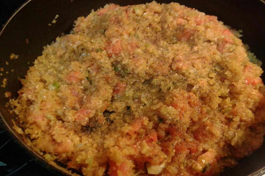 Stuffed tomatoes with pourgouri
