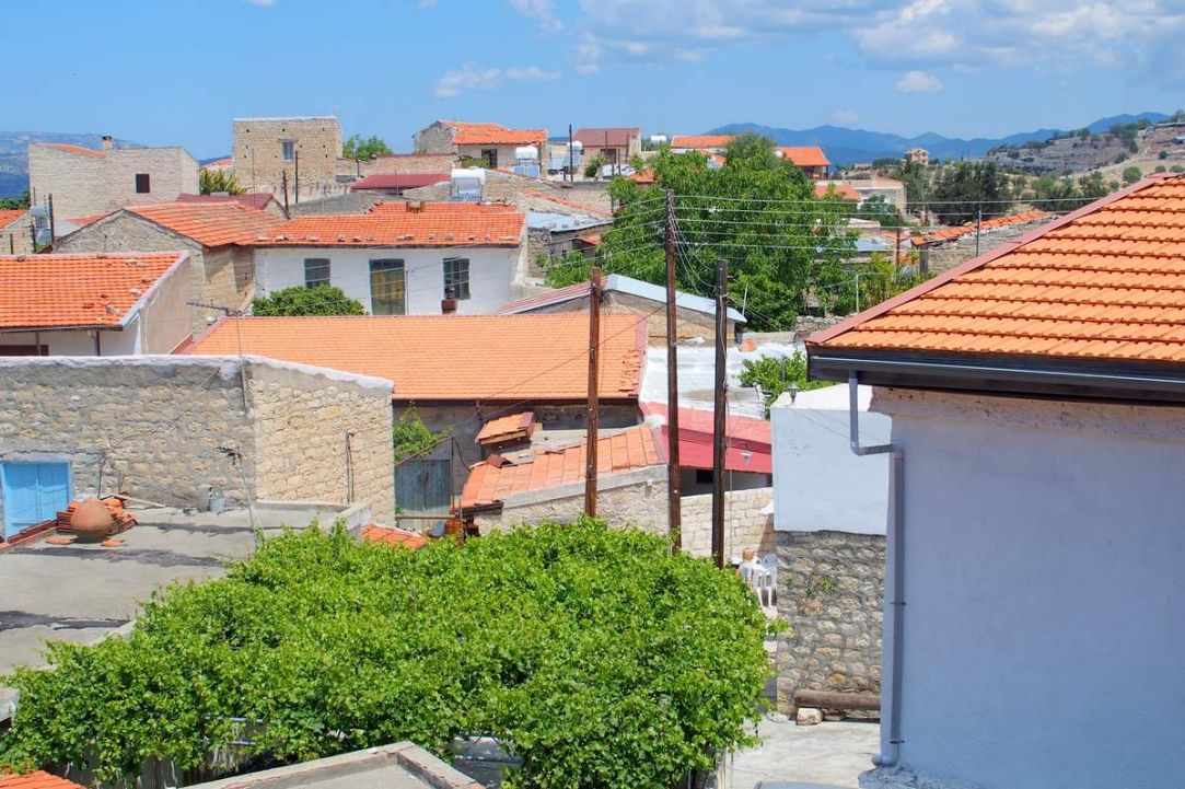 Dora Village