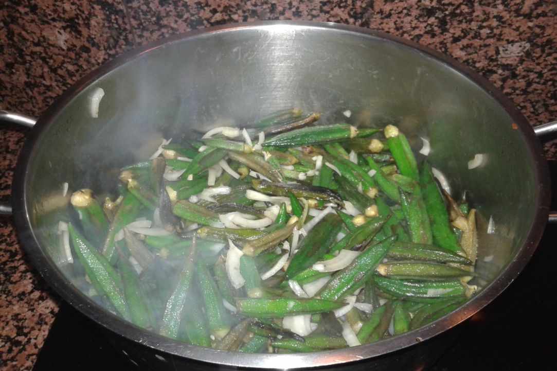 "Mpamies laderes" - okra ladies fingers