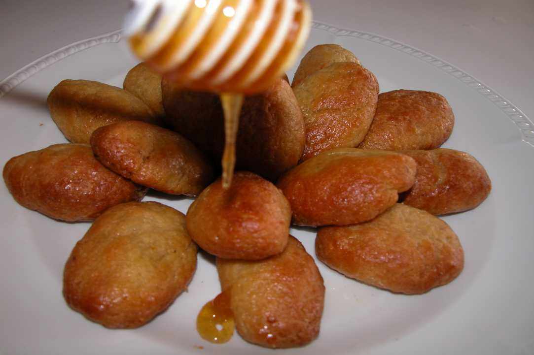 Melomakarona (Christmas Honey cookies)