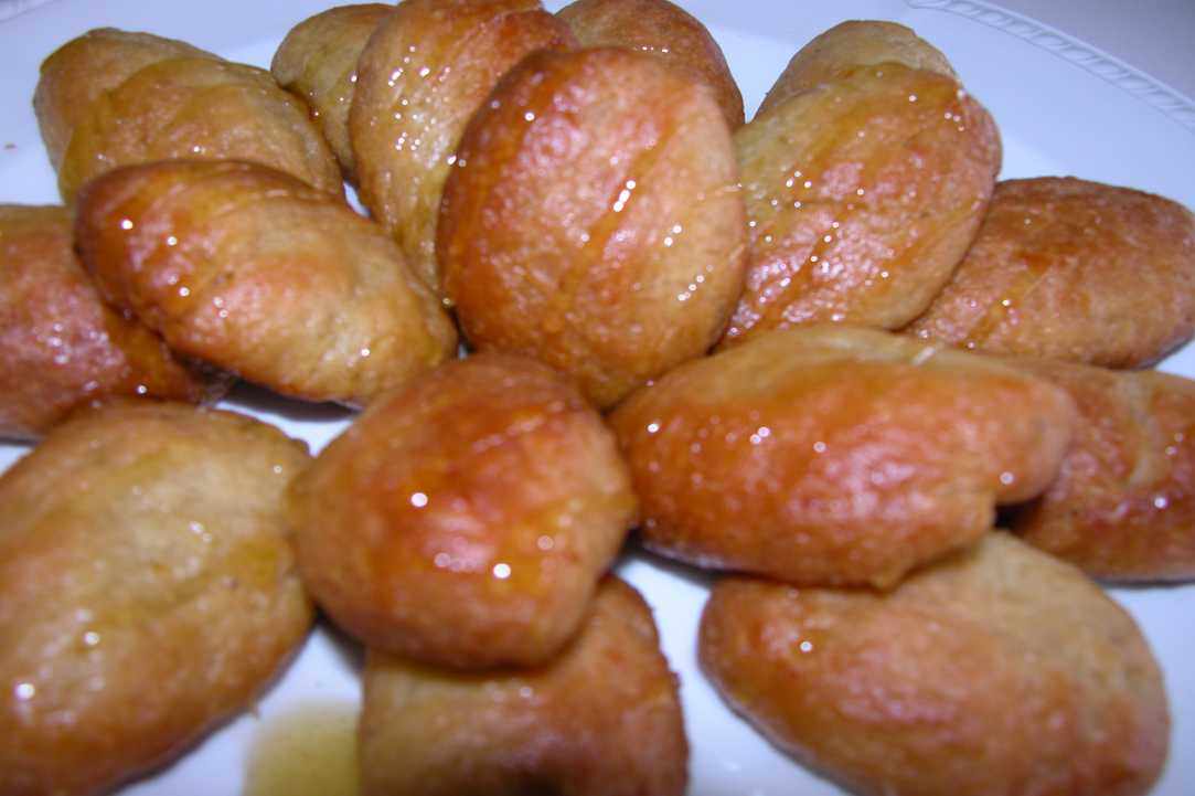 Melomakarona (Christmas Honey cookies)
