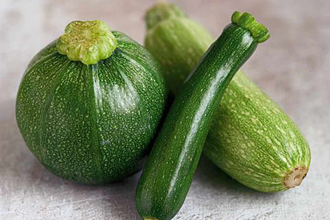 Louvi me kolokithia(Black eye beans/peas with palkapa zucchini) gallery image 4