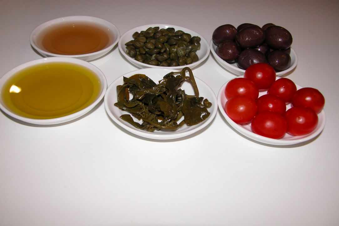Tomato and Glistirida(Purslane) Salad- Recipe gallery image 3