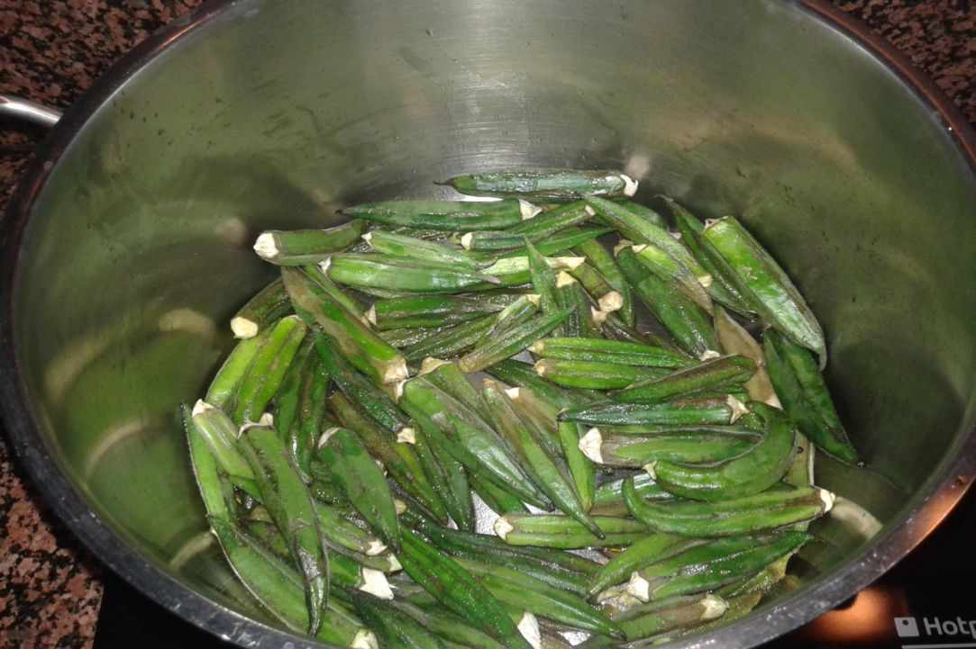 "Mpamies laderes" - okra ladies fingers