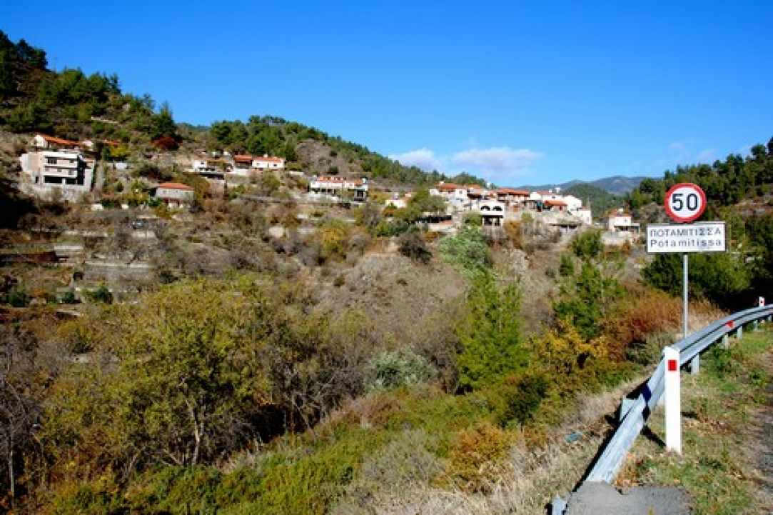 Potamitissa Village