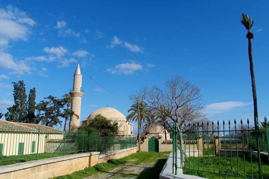 Hala Sultan Tekke gallery image 3