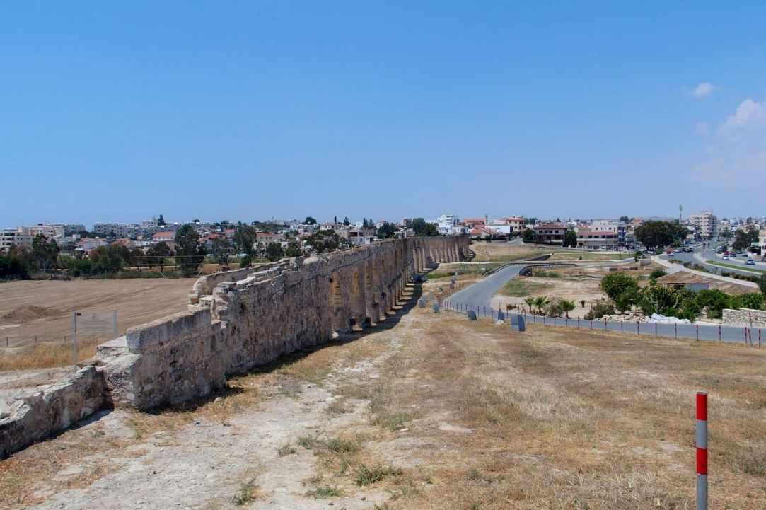Kamares