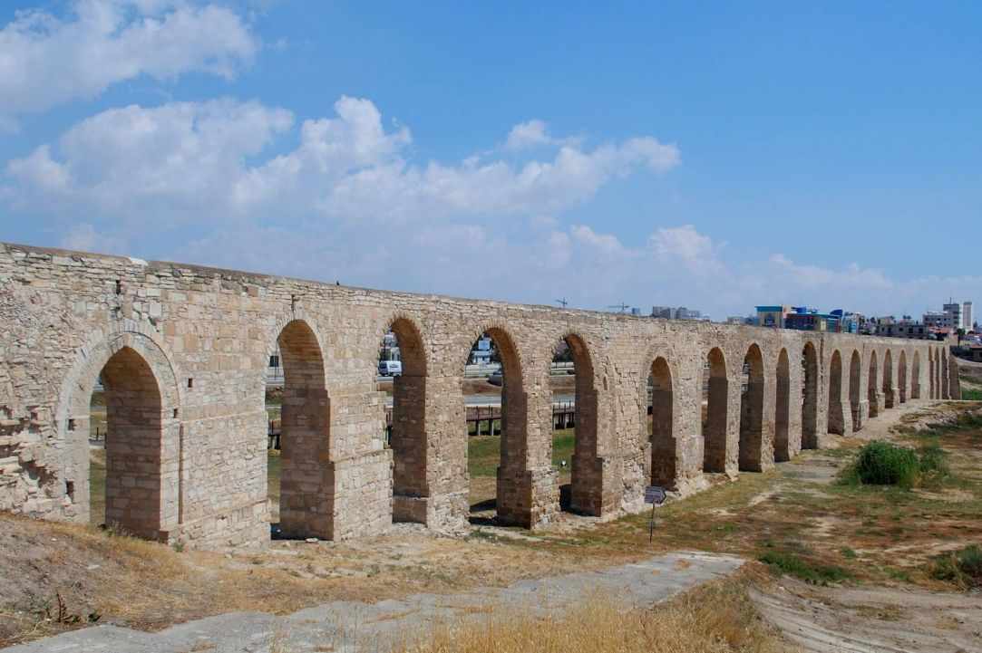Kamares
