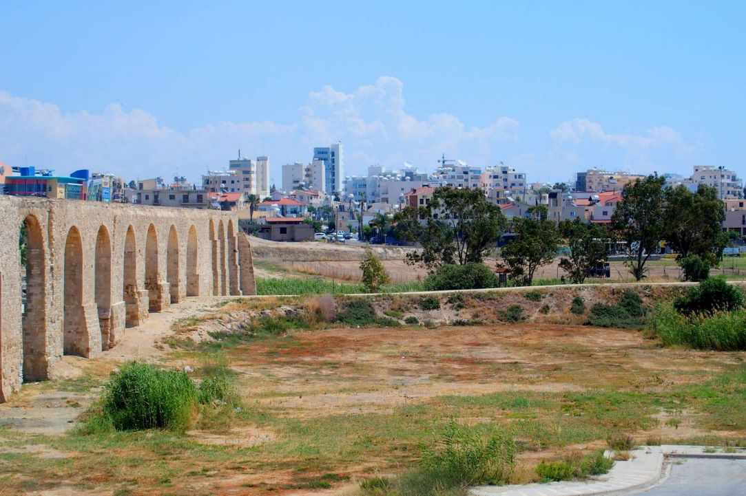 Kamares