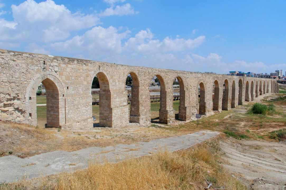 Kamares