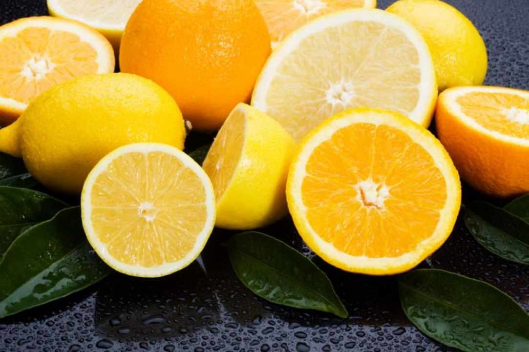 7 Φυσικές Λύσεις για τις ενοχλήσεις από τα τσιμπήματα των Κουνουπιών